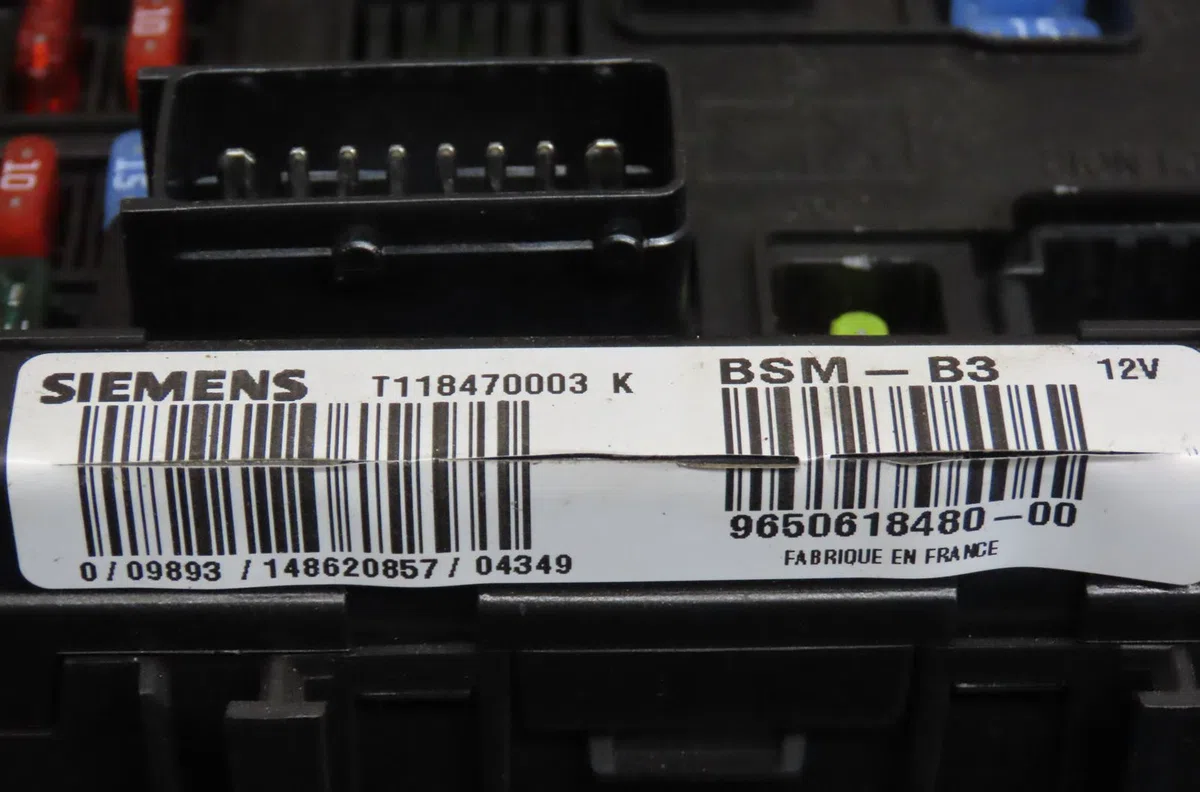 Bsm (boitier servitude moteur) Citroen C3 I (FC_, FN_) 1.6 16v (2002-2010) occasion — photo 4