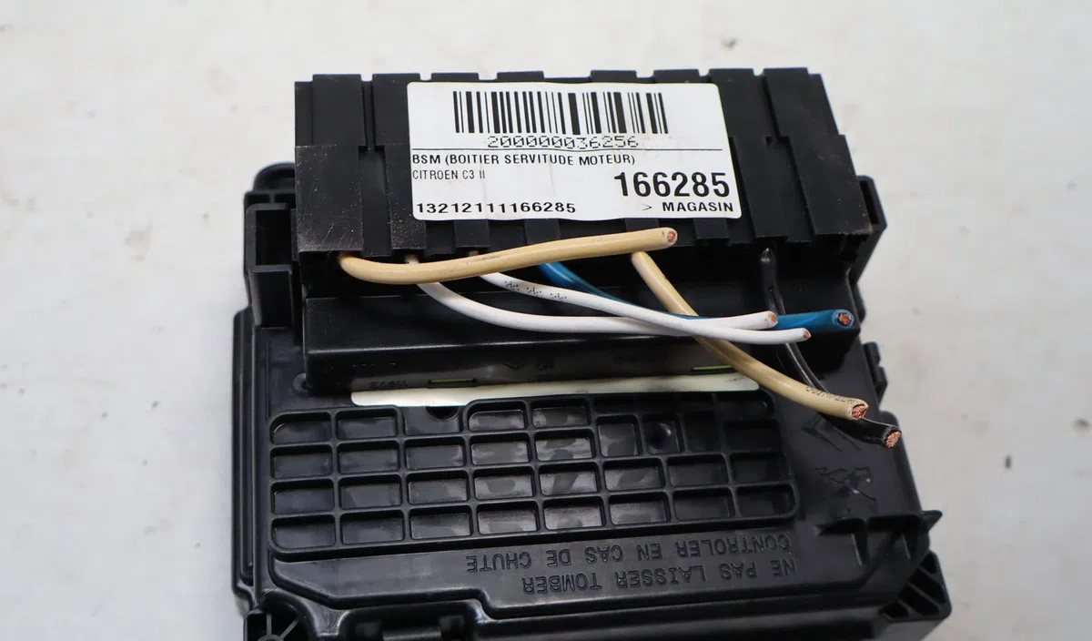 Bsm (boitier servitude moteur) CITROEN C3 II  1.4 HDi 70ch occasion — photo 4