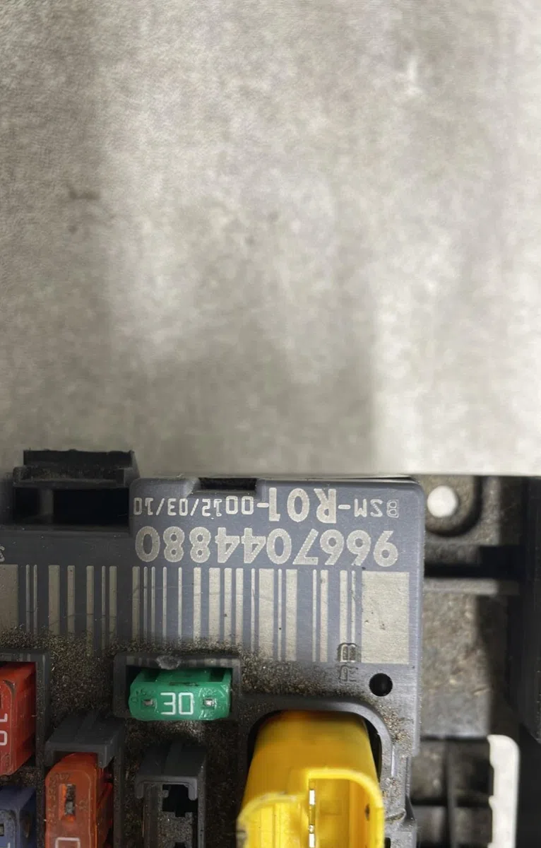 Bsm (boitier servitude moteur) Citroen C4 PICASSO I Monospace (UD_) 1.6 hdi (2007-2013) 5 portes occasion — photo 2