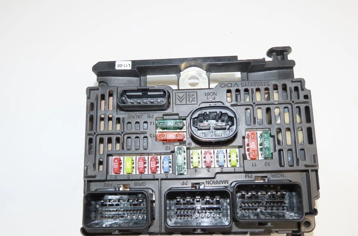 Bsm (boitier servitude moteur) Citroen C5 II (RC_) 1.6 hdi (rc8hzb) (2004-2008) occasion — photo 2