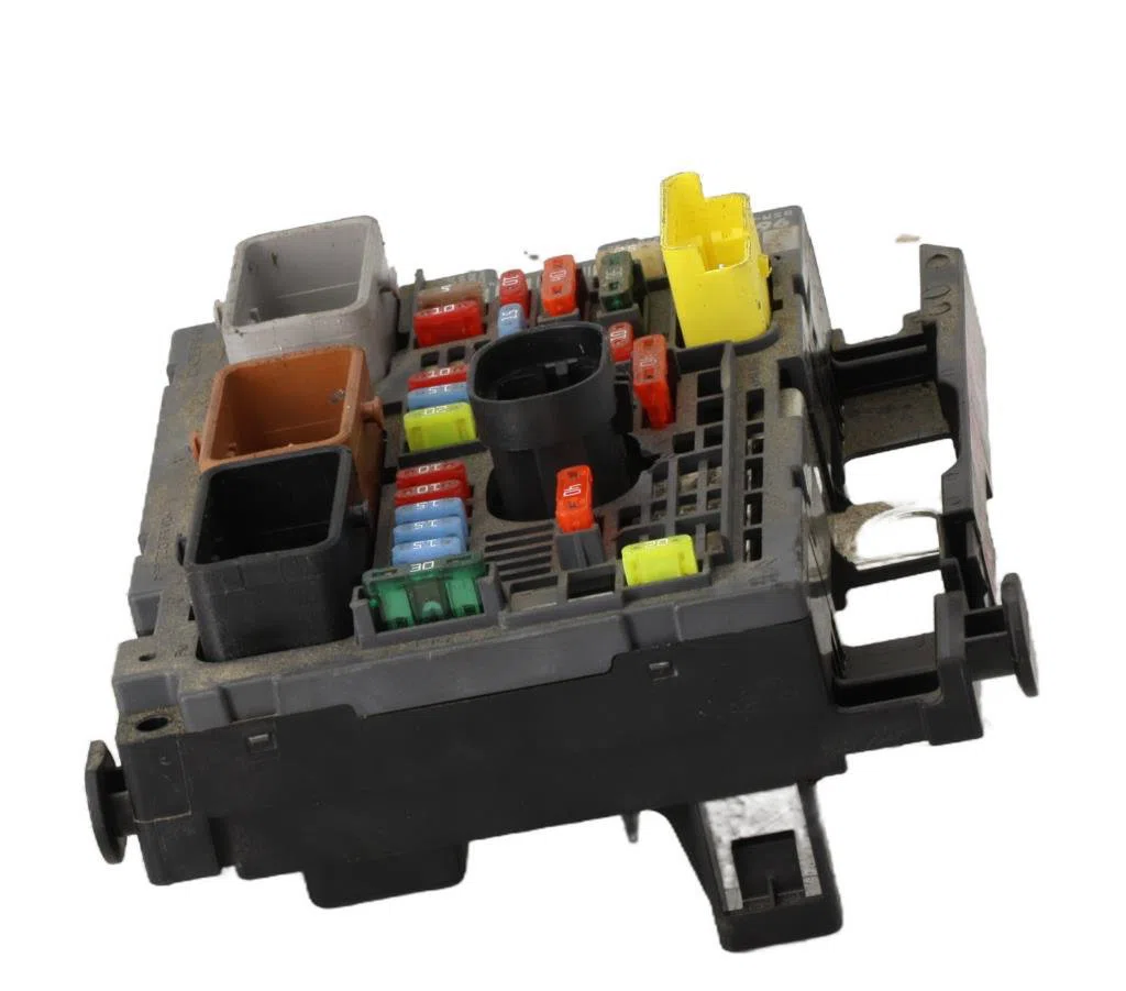 Bsm (boitier servitude moteur) Citroen C5 III (RD_) 2.0 hdi (rdrhda) (2008) occasion — photo 3