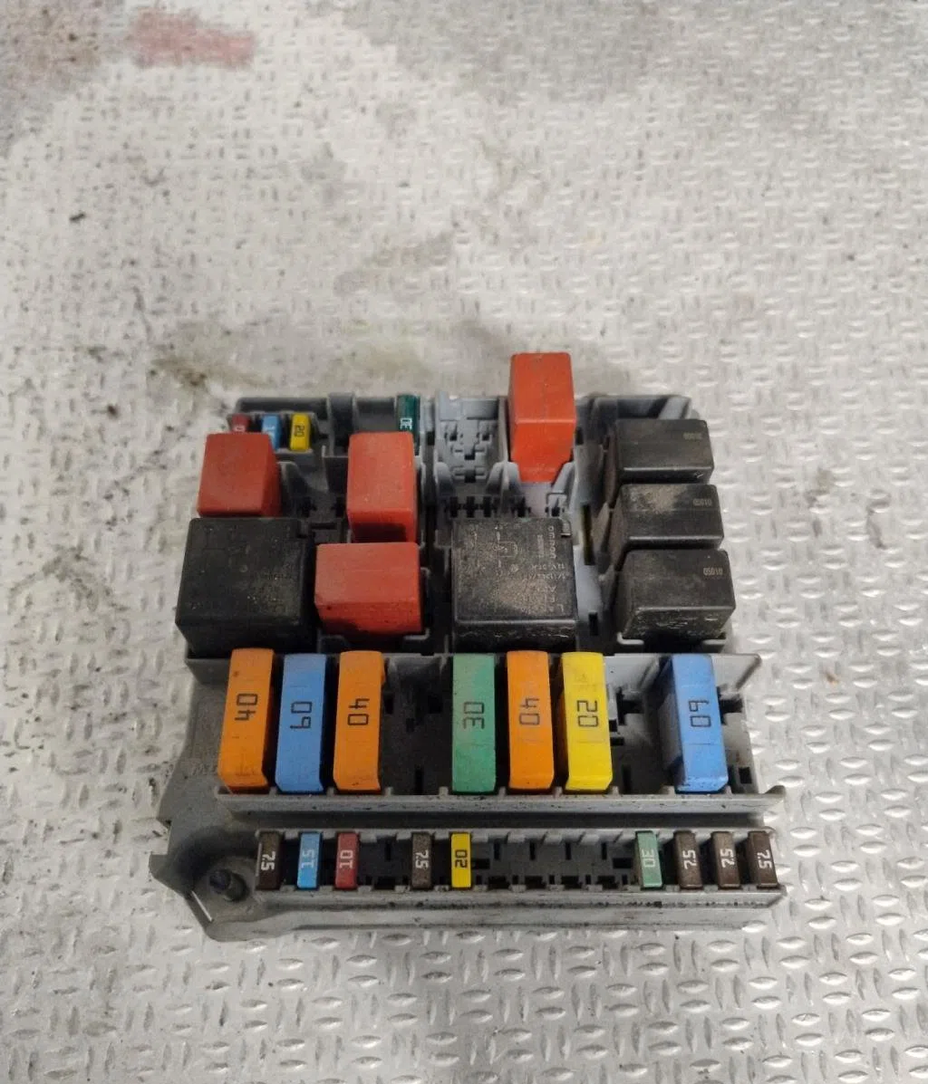 Bsm (boitier servitude moteur) CITROEN NEMO  NEMO occasion — photo 2