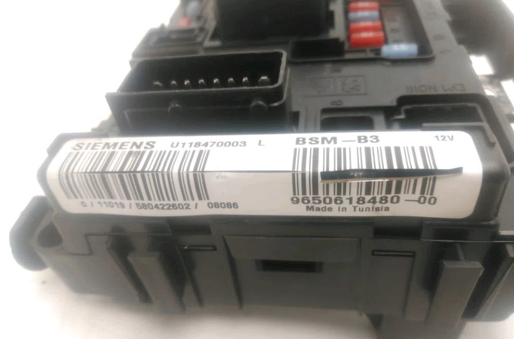 Bsm (boitier servitude moteur) Citroen XSARA PICASSO (N68) 1.6 hdi (2004-2011) 5 portes occasion — photo 2