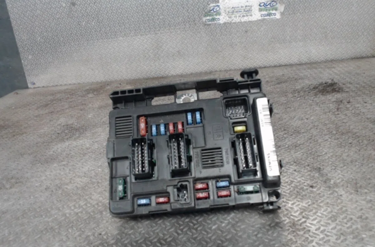 Bsm (boitier servitude moteur) CITROEN XSARA PICASSO  XSARA PICASSO PHASE 1 occasion — photo 2