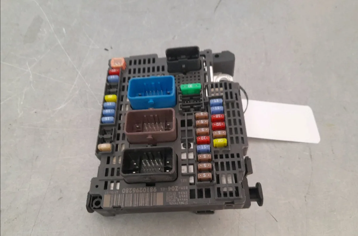 Bsm (boitier servitude moteur) Ds DS 5 (KF_) 1.6 thp 165 (kf5gzt) (2015-2018) occasion