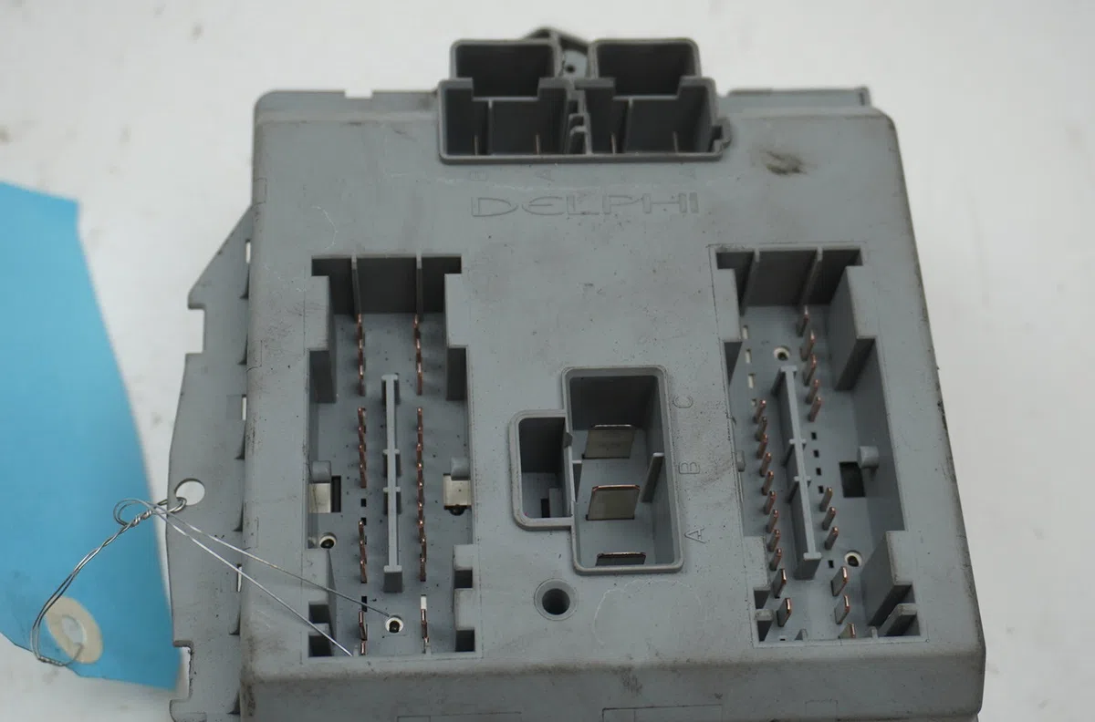 Bsm (boitier servitude moteur) Fiat DOBLO Monospace (119_, 223_) 1.9 jtd (2003) occasion — photo 3