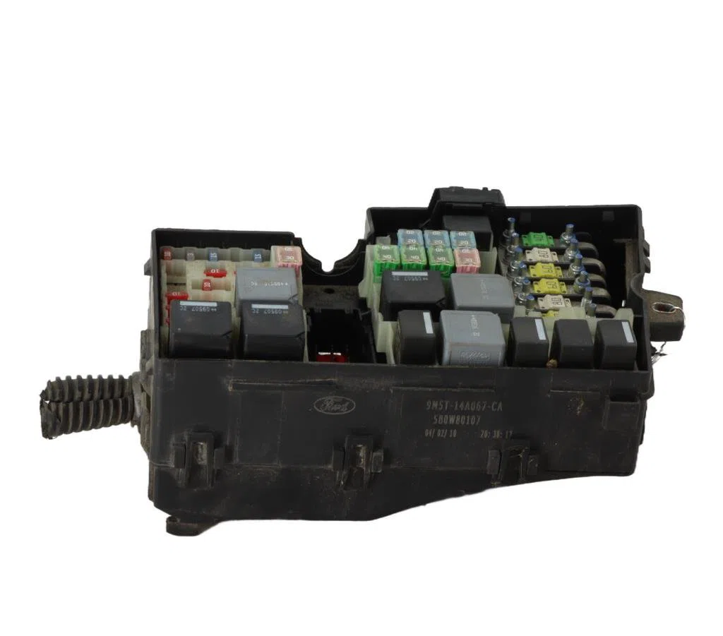 Bsm (boitier servitude moteur) Ford KUGA I 2.0 tdci (2008-2012) 5 portes occasion — photo 4