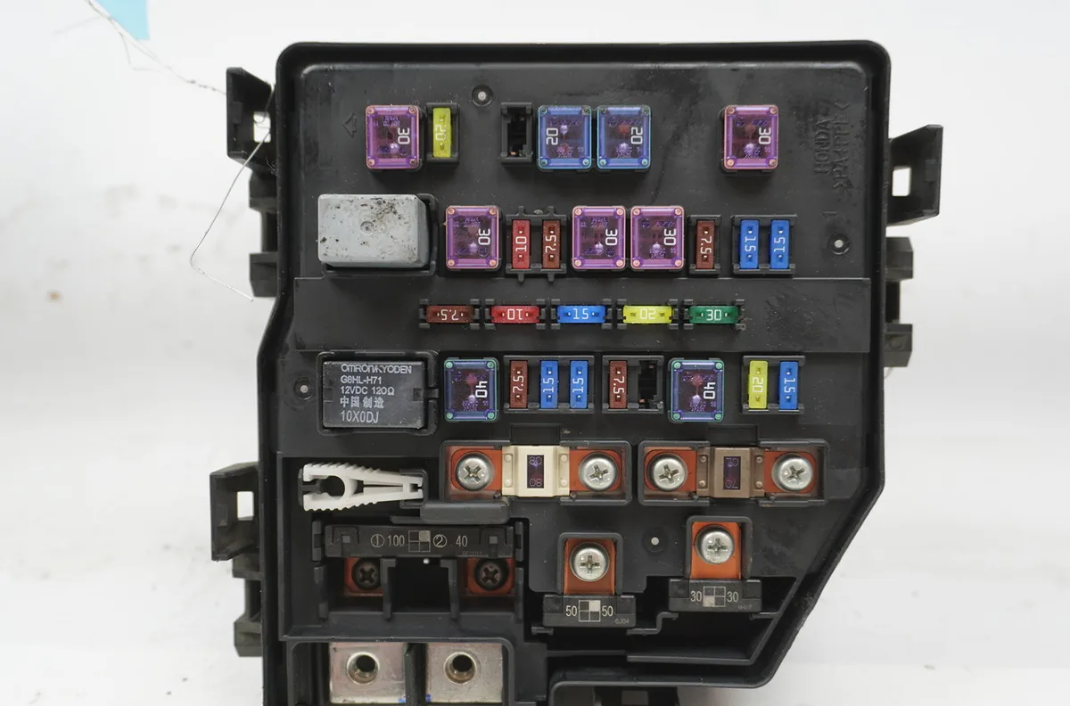 Bsm (boitier servitude moteur) Honda CR-V III (RE_) 2.2 i-ctdi 4wd (re6) (2007) occasion