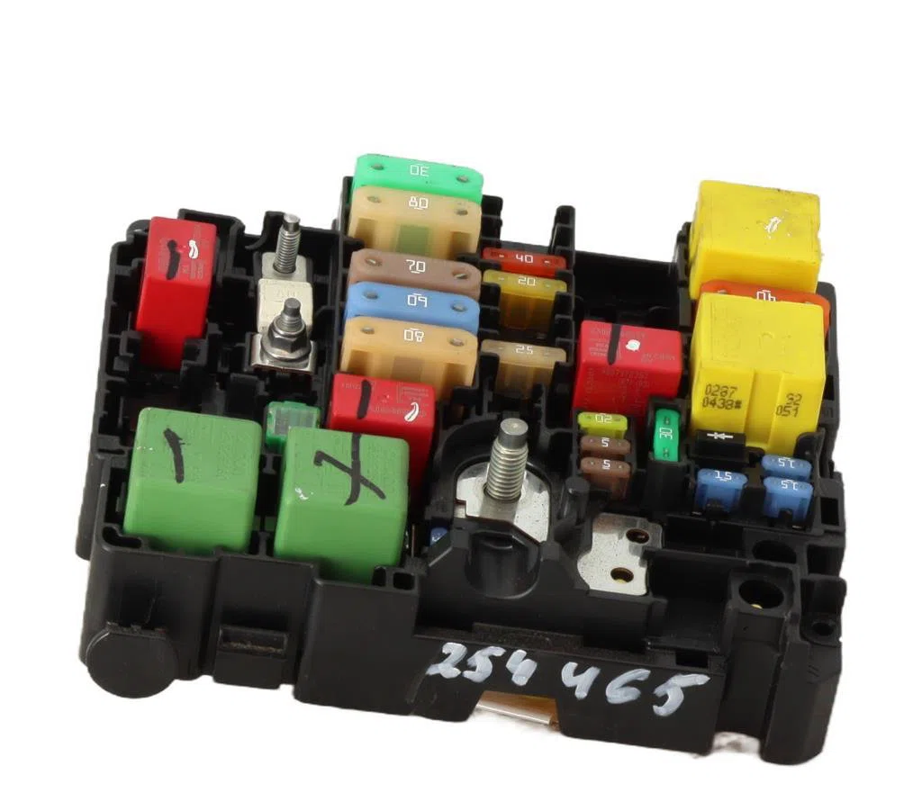 Bsm (boitier servitude moteur) Peugeot 2008 I (CU_) 1.2 thp 110 - puretech 110 (2015) 5 portes occasion — photo 2