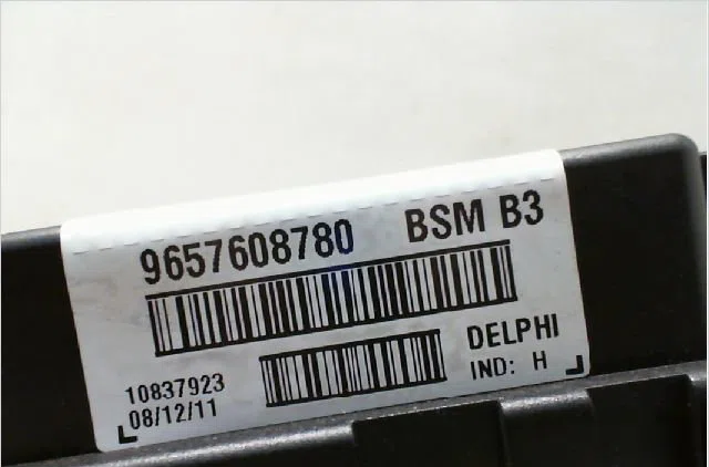 Bsm (boitier servitude moteur) Peugeot 206 (2L_, 2M_) 1.4 hdi eco 70 (2009-2013) 5 portes occasion — photo 3