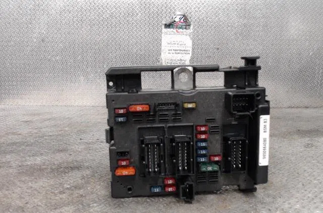 Bsm (boitier servitude moteur) Peugeot 206 3-5 portes (2A-C) 1.4 hdi eco 70 (2001-2009) 5 portes occasion — photo 3