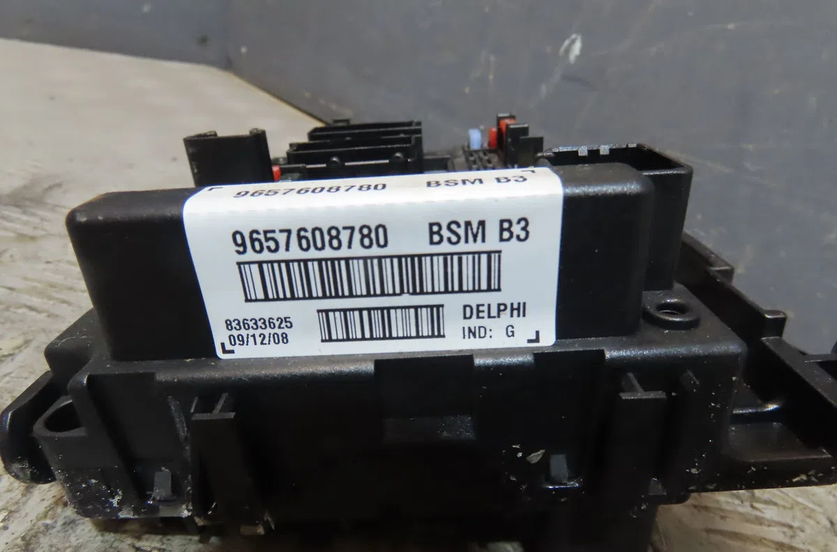 Bsm (boitier servitude moteur) Peugeot 206 3-5 portes (2A-C) 1.4 i (1998-2012) 3 portes occasion