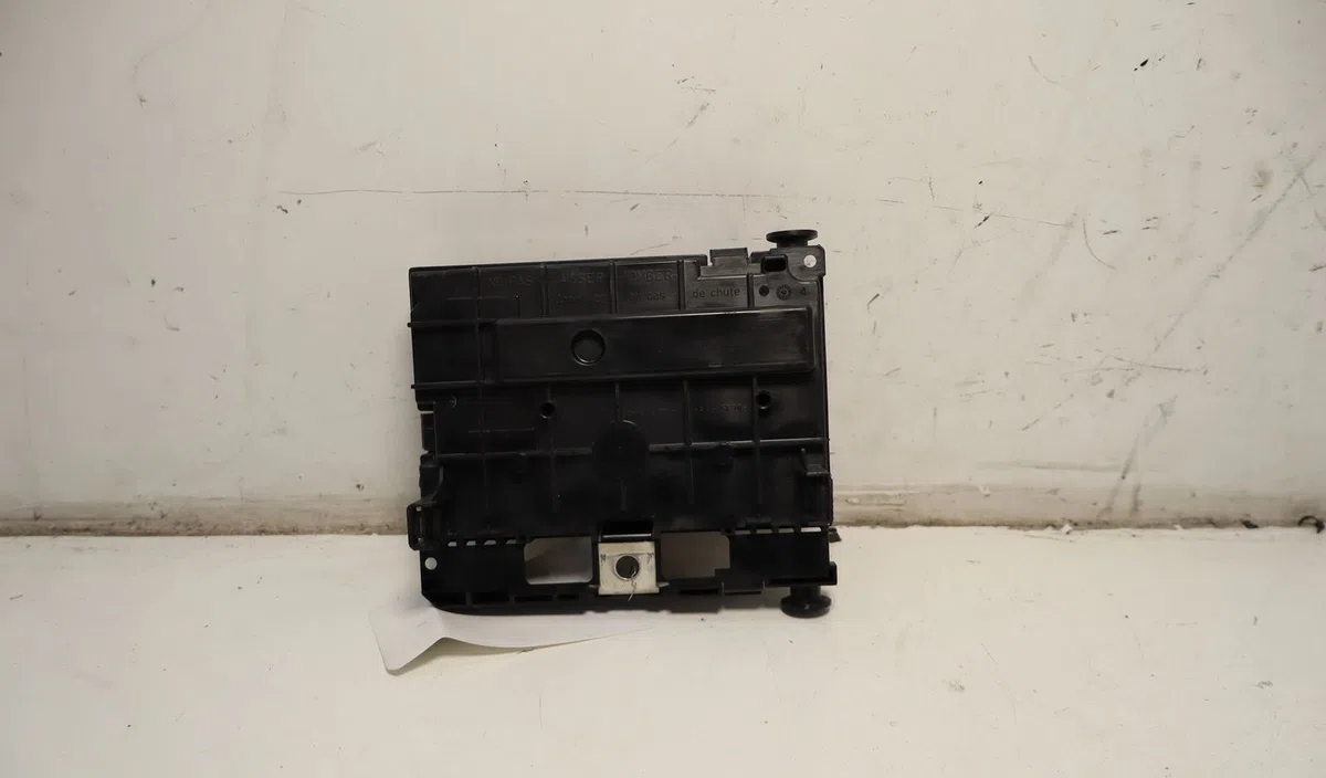 Bsm (boitier servitude moteur) Peugeot 307 CC (3B) 2.0 hdi 135 (2005-2009) occasion — photo 4