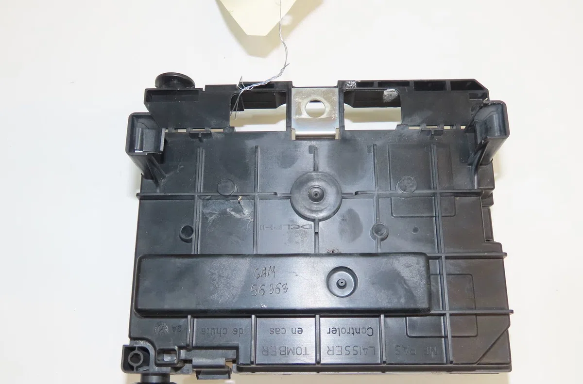 Bsm (boitier servitude moteur) Peugeot 407 (6D_) 1.6 hdi 110 (6d9hzc, 6d9hyc) (2004-2010) occasion — photo 3