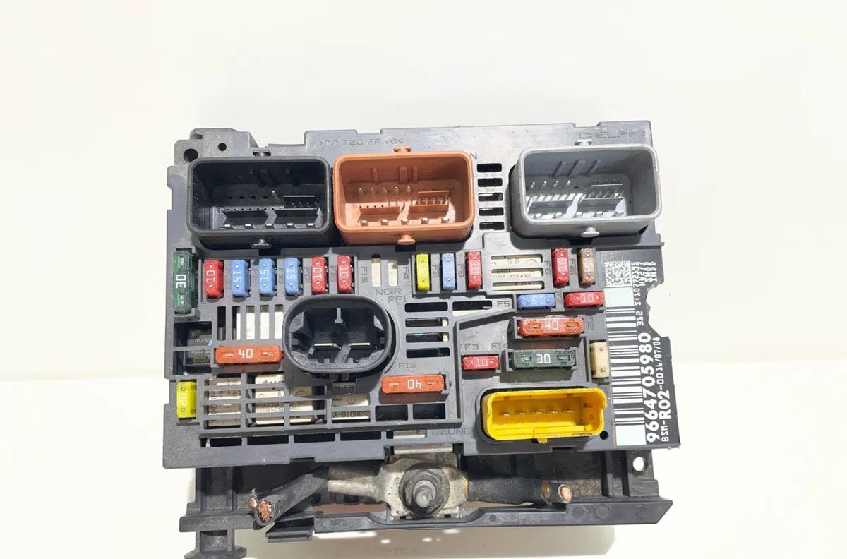 Bsm (boitier servitude moteur) Peugeot 407 SW (6E_) 2.0 hdi 135 (2004-2010) occasion