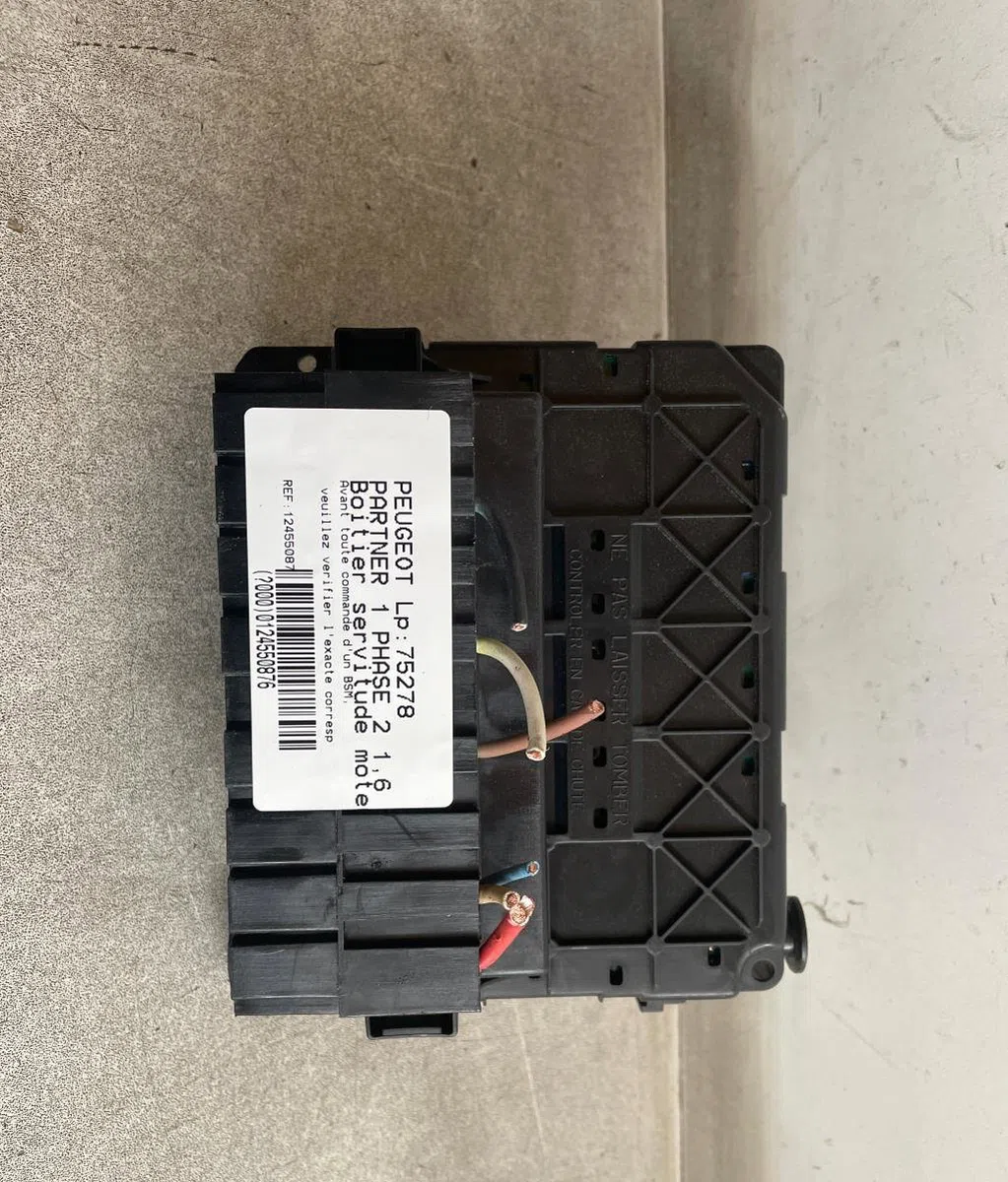 Bsm (boitier servitude moteur) Peugeot PARTNER Monospace (5_, G_) 1.6 hdi 90 (2005-2015) occasion — photo 2