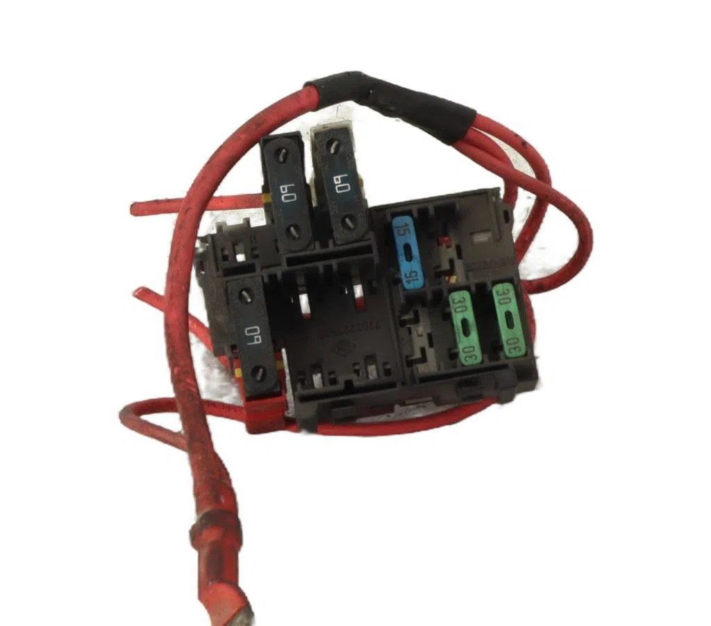 Bsm (boitier servitude moteur) RENAULT CLIO 2 PHASE 1 occasion — photo 2