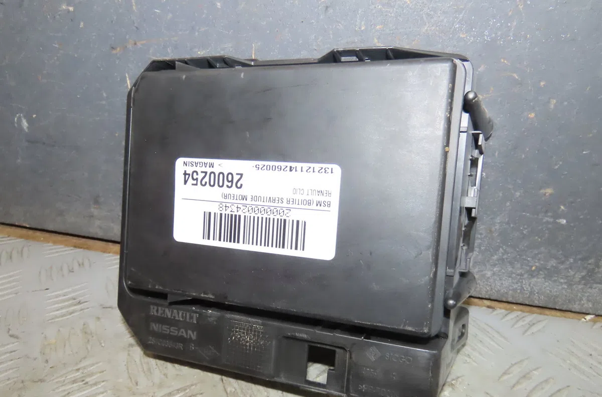 Bsm (boitier servitude moteur) Renault CLIO V (B7_) Tce 90 (b7mt) (2020) occasion