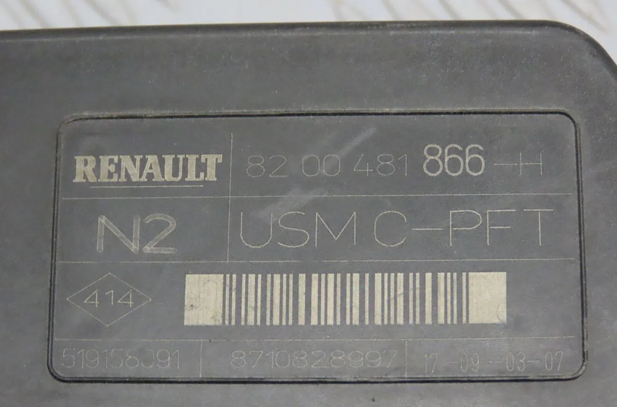 Bsm (boitier servitude moteur) Renault MEGANE II (BM0-1_, CM0-1_) 1.9 dci (2005-2009) occasion — photo 4