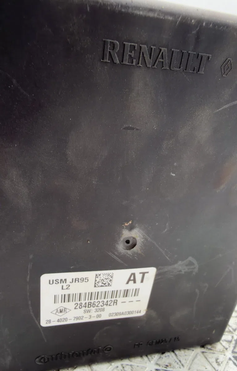 Bsm (boitier servitude moteur) RENAULT SCENIC III occasion — photo 3