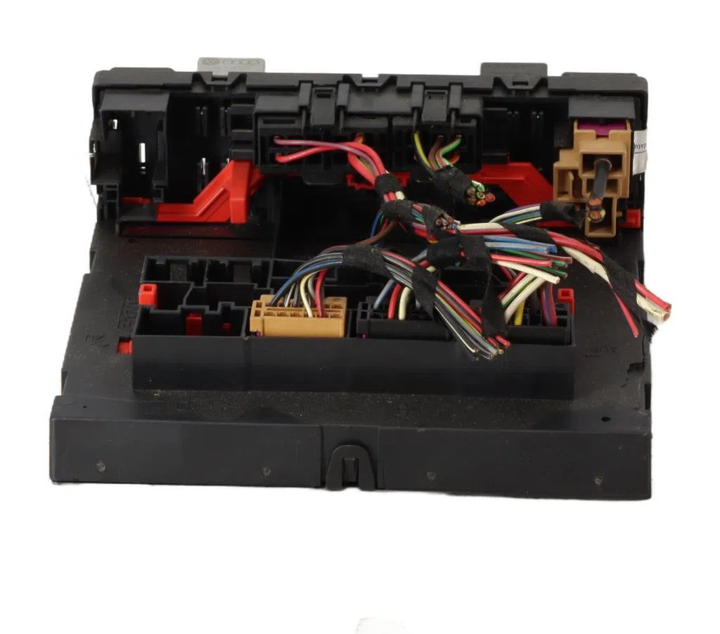 Bsm (boitier servitude moteur) Volkswagen TOURAN (1T1, 1T2) 2.0 tdi 16v (2003-2010) 5 portes occasion — photo 2