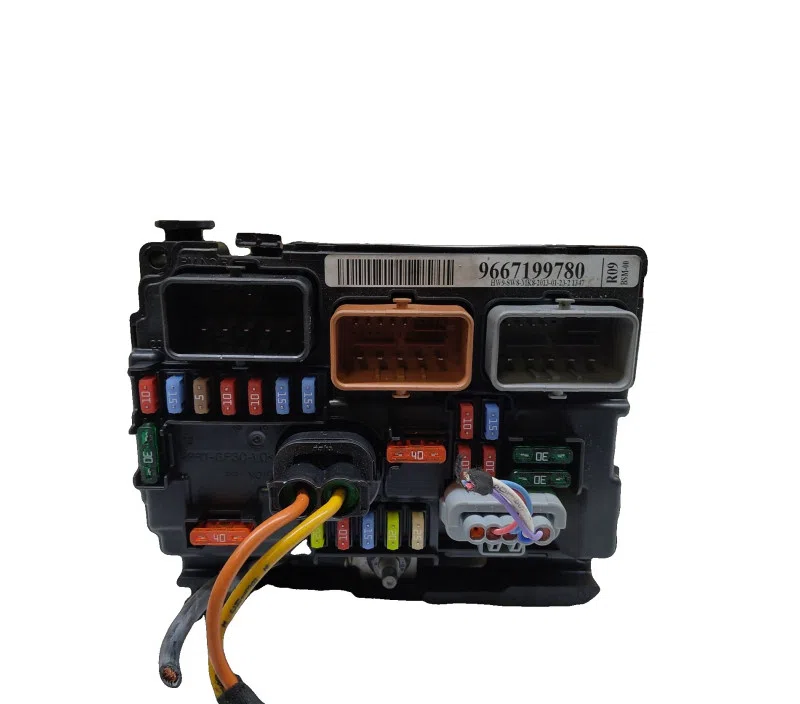 BSM / USM (BOITIER/UNITE SERVITUDE MOTEUR) CITROEN C3II PICA 00006500HW — photo 2