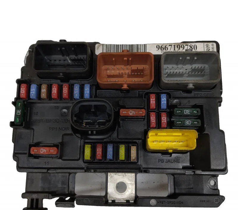 BSM / USM (BOITIER/UNITE SERVITUDE MOTEUR) PEUGEOT 207 9667199780 — photo 2