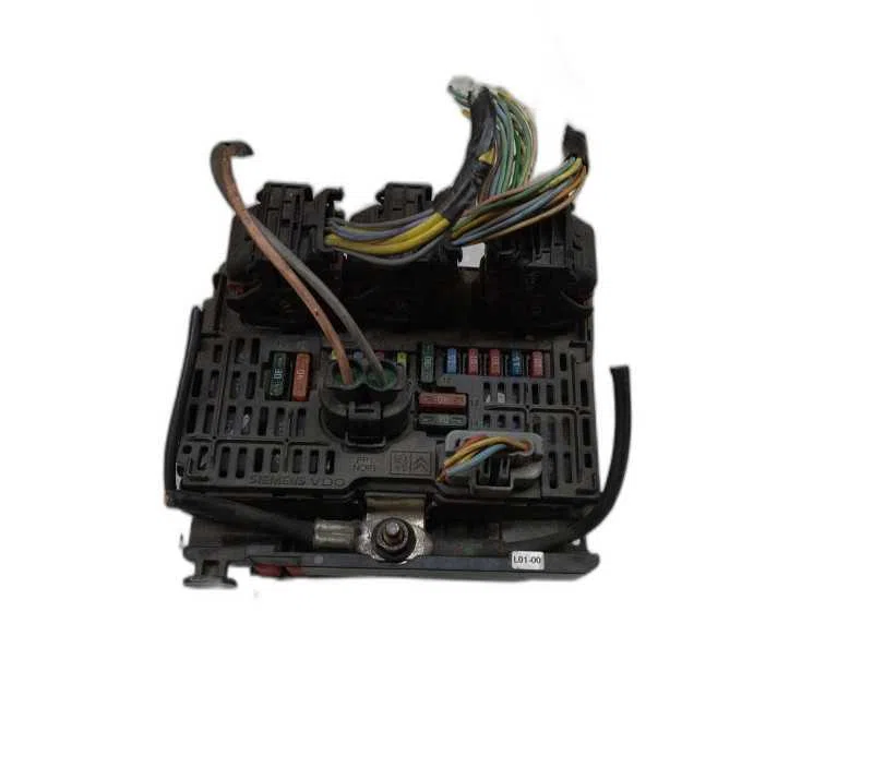 BSM / USM (BOITIER/UNITE SERVITUDE MOTEUR) PEUGEOT 407 1663372380