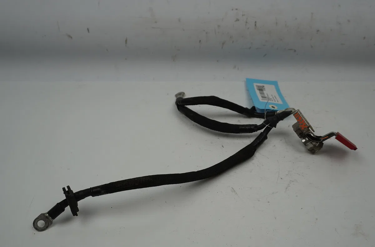 Cable de batterie de traction Peugeot 208 II (UB_, UP_, UW_, UJ_) 1.2 mhev (2023) occasion — photo 2
