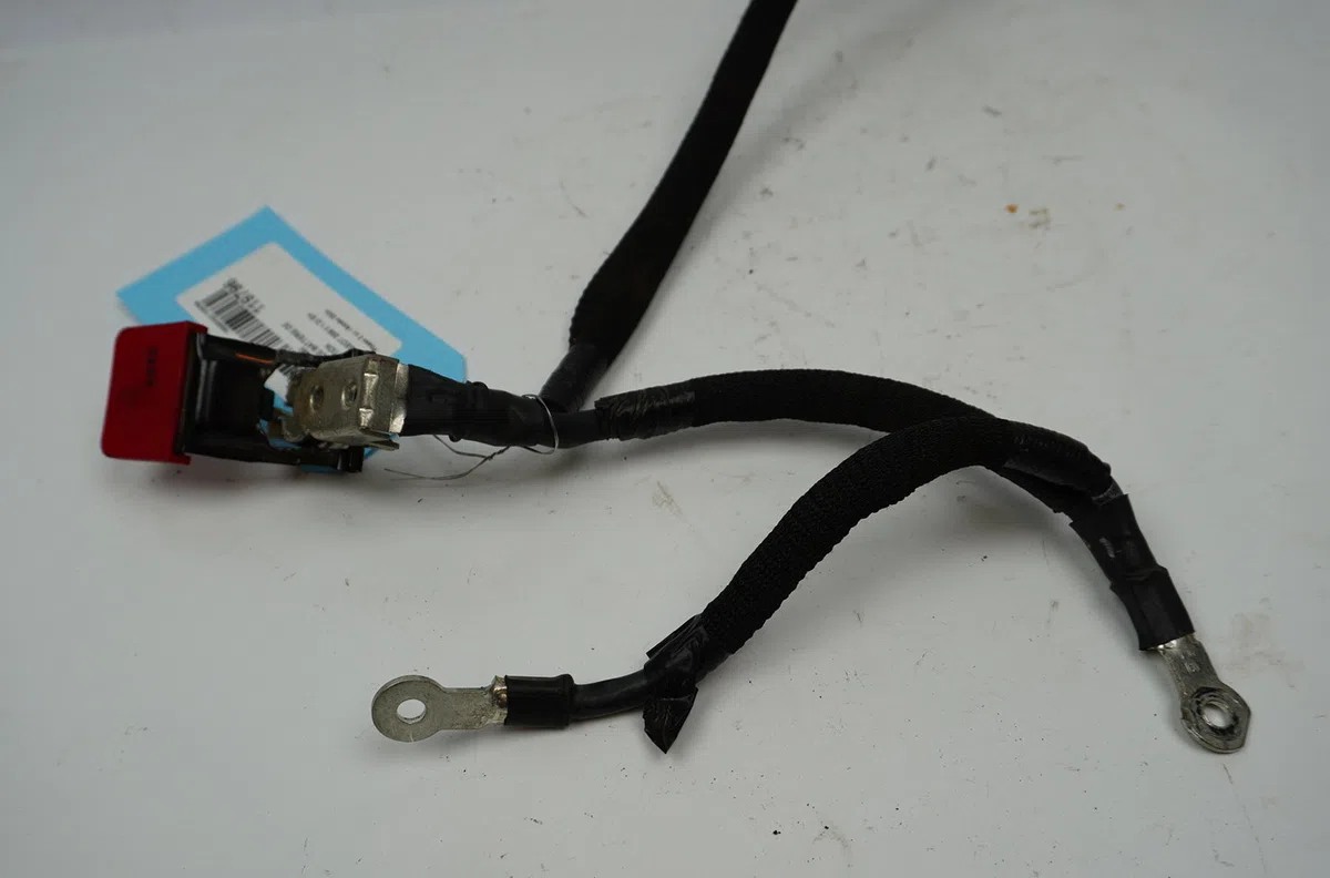 Cable de batterie de traction Peugeot 208 II (UB_, UP_, UW_, UJ_) 1.2 mhev (2023) occasion — photo 4