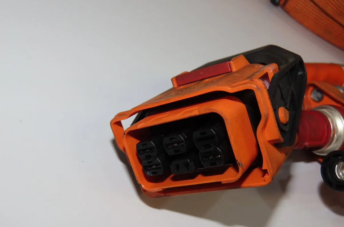 Cable de batterie de traction Porsche CAYENNE (9YA) 3.0 e-hybrid awd (9yaae1) (2019) occasion — photo 4
