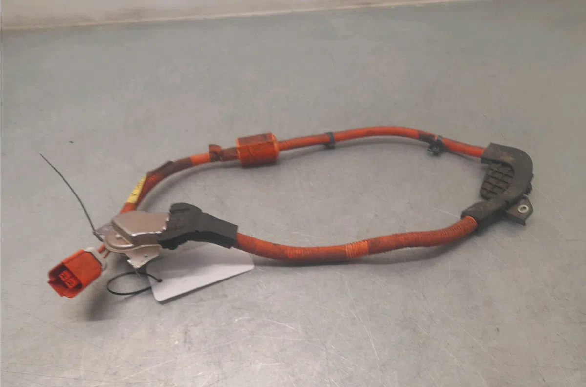Cable de batterie de traction Toyota PRIUS (_W3_) 1.8 hybrid (zvw3_) (2008) occasion — photo 2