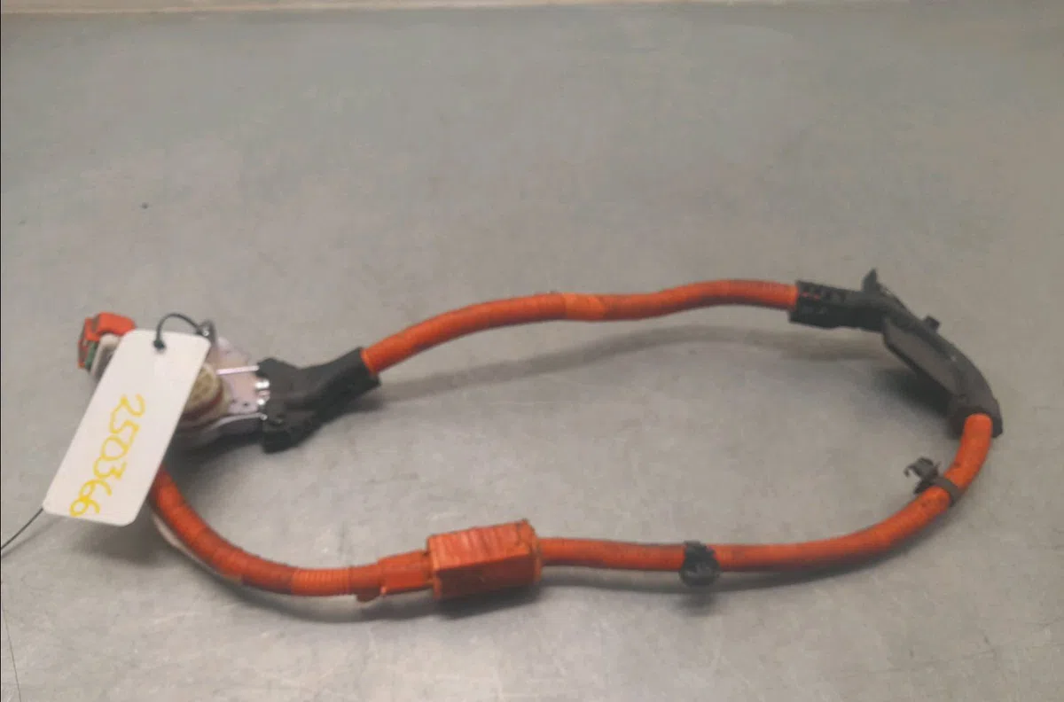 Cable de batterie de traction Toyota PRIUS (_W3_) 1.8 hybrid (zvw3_) (2008) occasion — photo 3