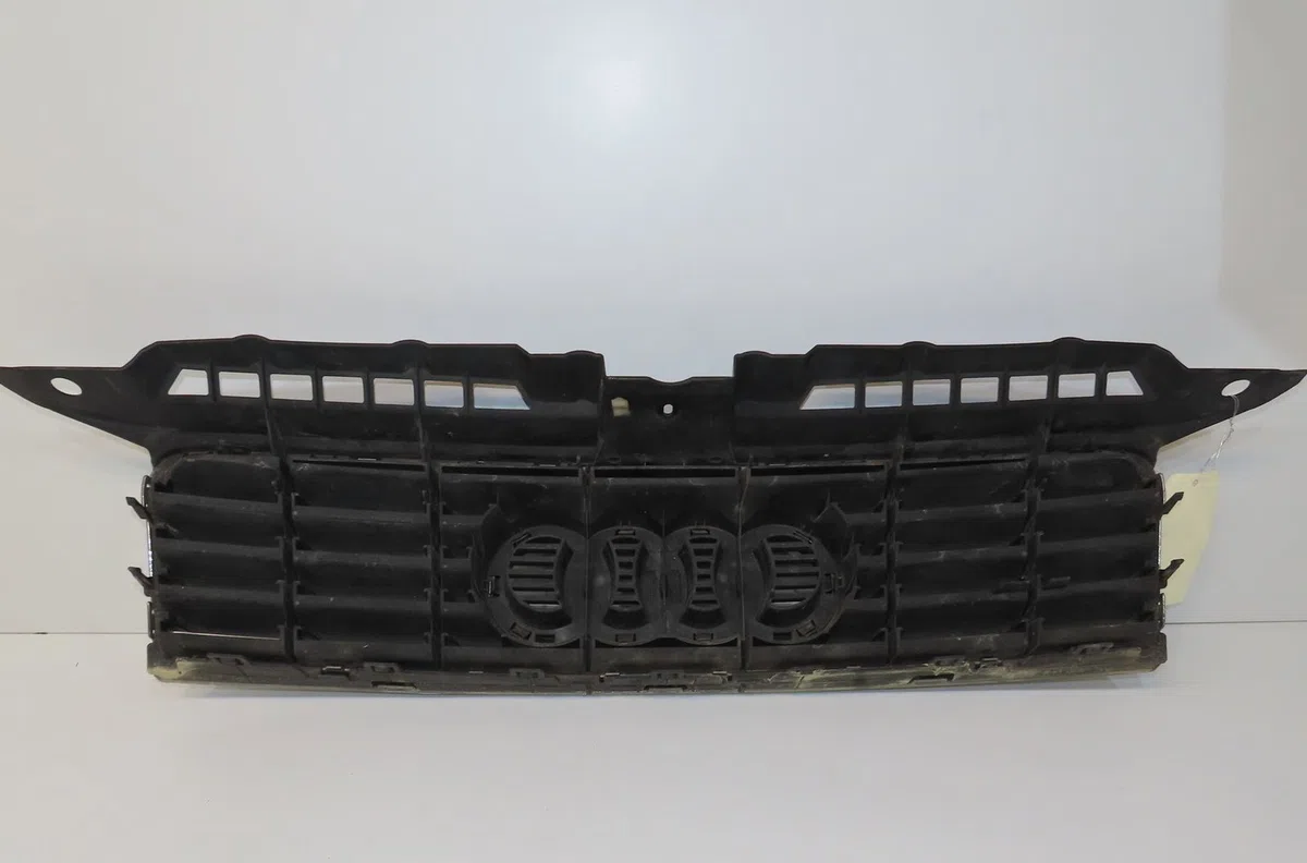 Calandre Audi A3 (8P1) 1.9 tdi (2003-2010) 3 portes occasion — photo 3