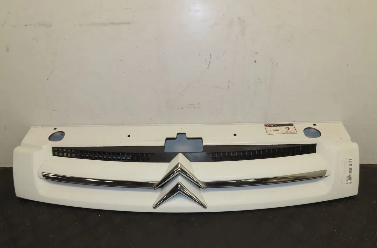 Calandre Citroen BERLINGO Camionnette-Monospace (B9) 1.6 hdi 90 16v (2008) 3 portes occasion