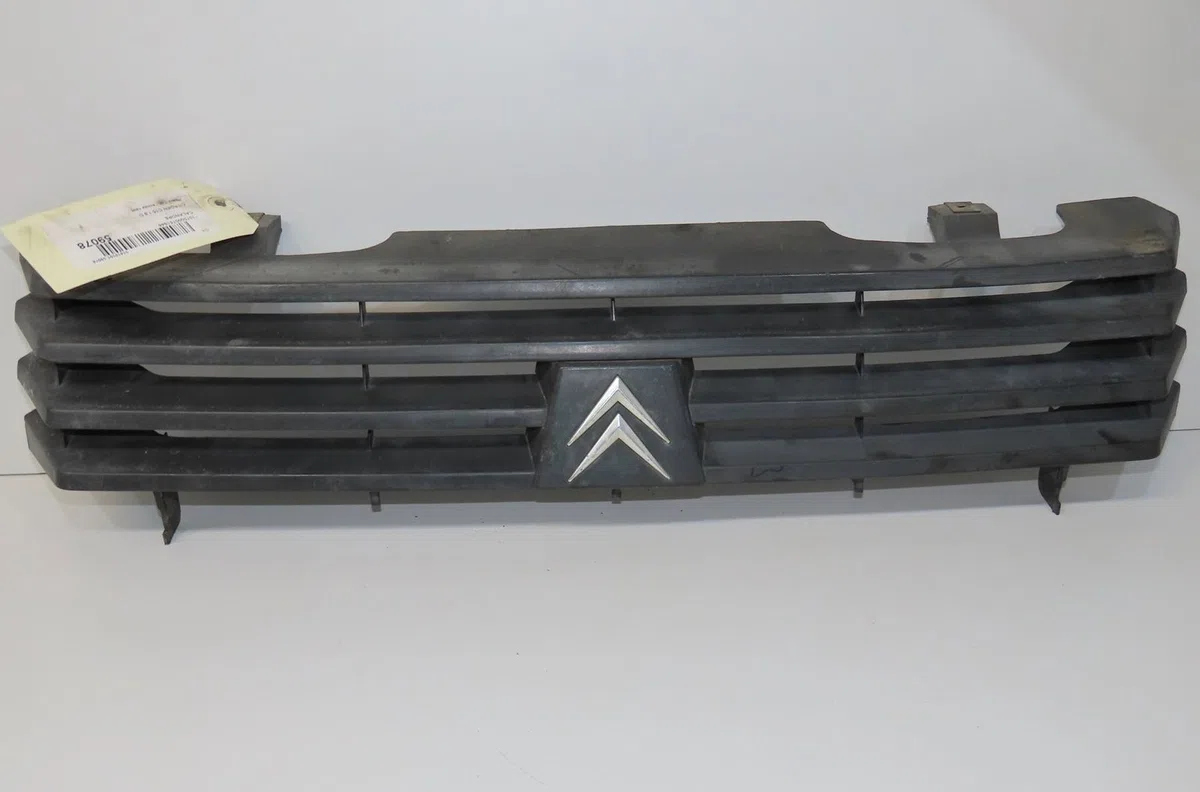 Calandre Citroen C15 Camionnette-Monospace (VD_) 1.8 d (1986-2000) occasion