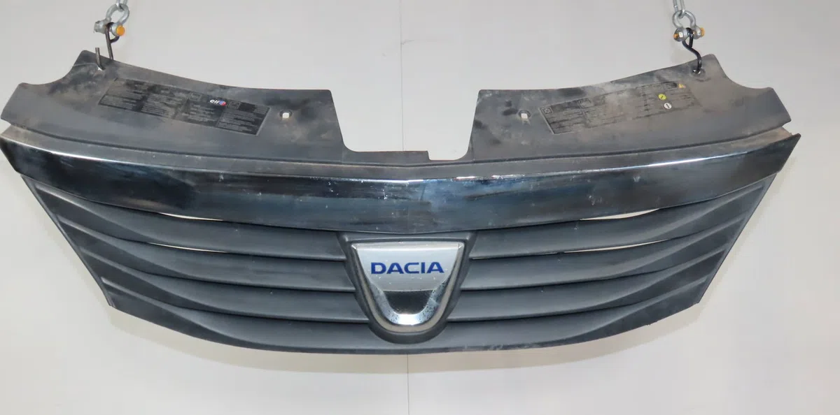 Calandre Dacia LOGAN (LS_) 1.2 16v (ls1n, ls02, bs02) (2006) occasion