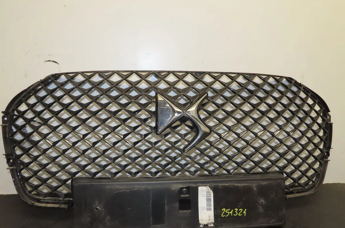 Calandre Ds DS 7 (J4_, JC_) Bluehdi 130 (jcyhzu) (2022) occasion — photo 2
