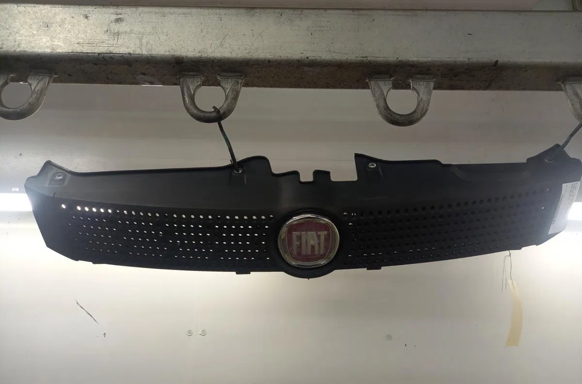 Calandre FIAT PANDA 2 occasion — photo 2