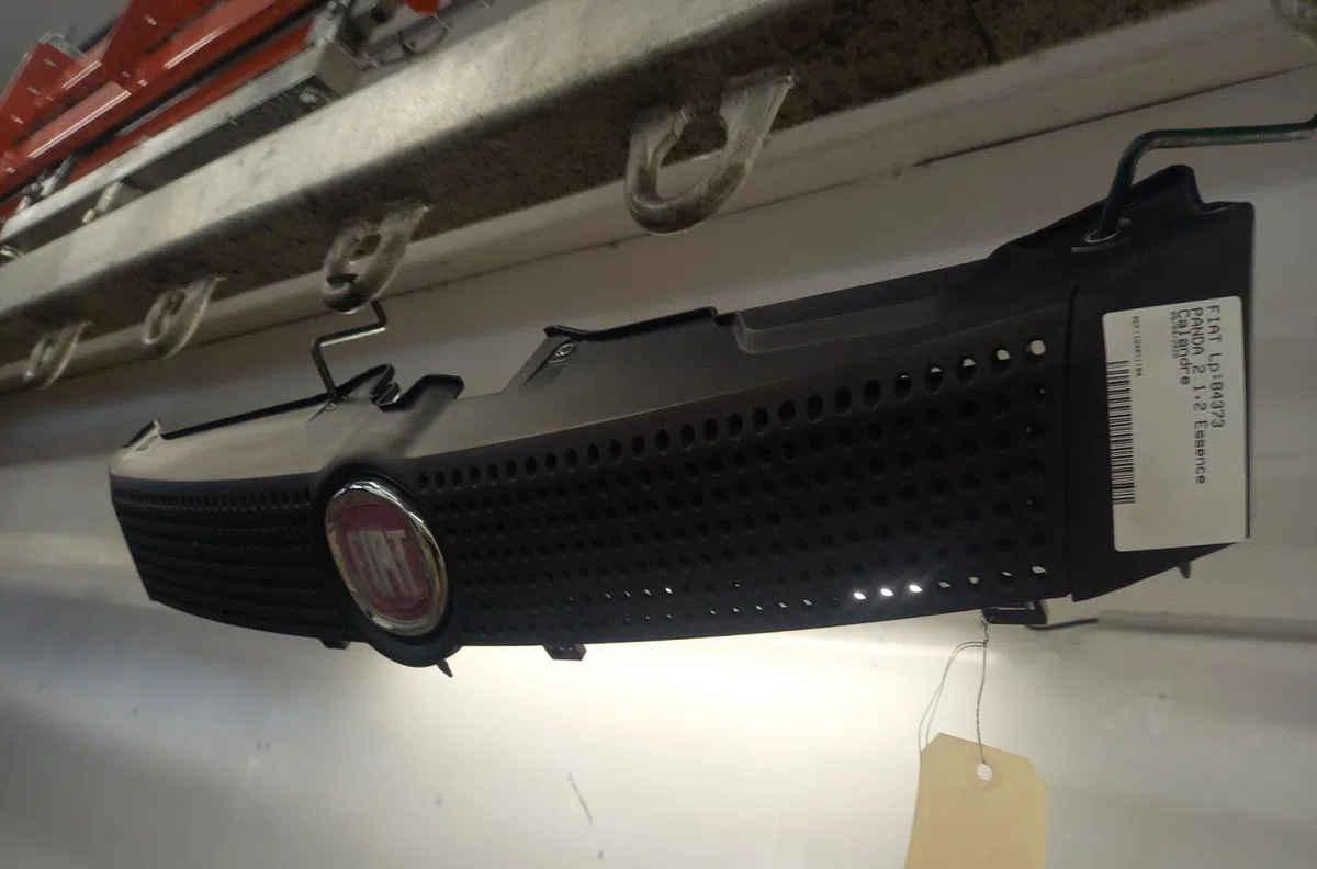 Calandre FIAT PANDA 2 occasion — photo 4