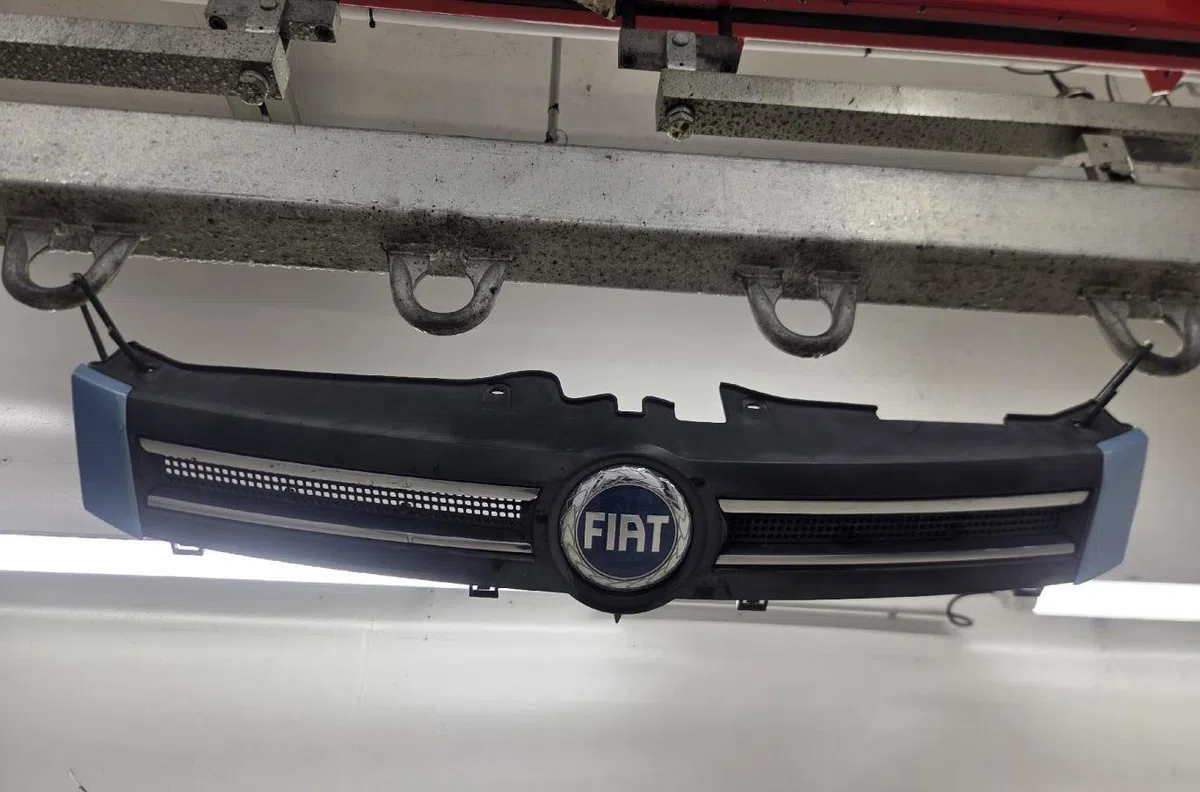 Calandre FIAT PANDA 2 PHASE 1 occasion — photo 2