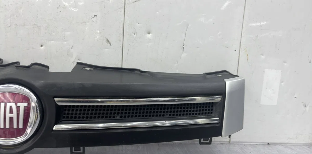 Calandre FIAT PANDA 2 PHASE 1 occasion — photo 3