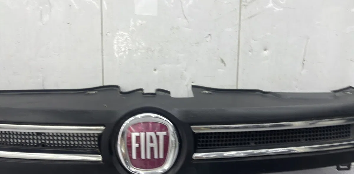 Calandre FIAT PANDA 2 PHASE 1 occasion — photo 4