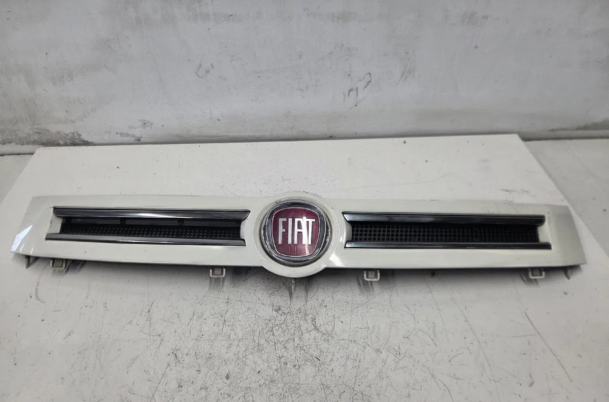 Calandre FIAT PANDA 2 PHASE 2 occasion