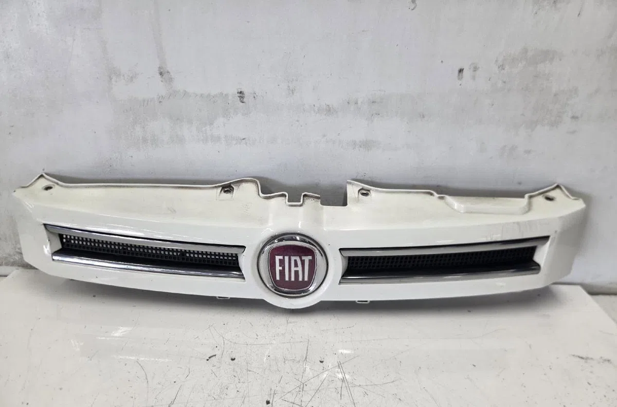 Calandre FIAT PANDA 2 PHASE 2 occasion
