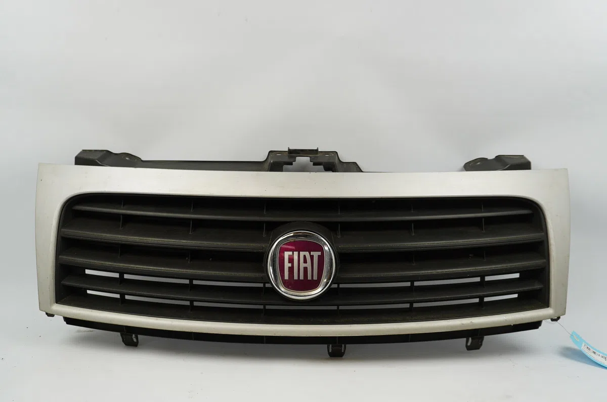 Calandre Fiat SCUDO Camionnette (270_, 272_) 2.0 d multijet (2007-2016) occasion — photo 2