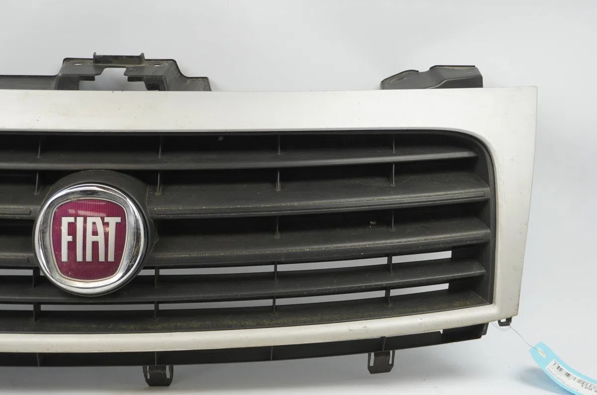 Calandre Fiat SCUDO Camionnette (270_, 272_) 2.0 d multijet (2007-2016) occasion — photo 4