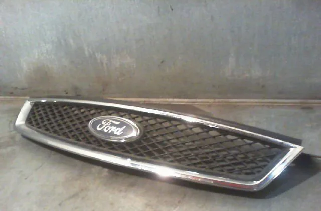 Calandre FORD FOCUS 2004 occasion