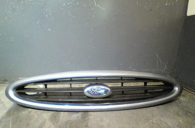 Calandre FORD MONDEO 1999 occasion — photo 2