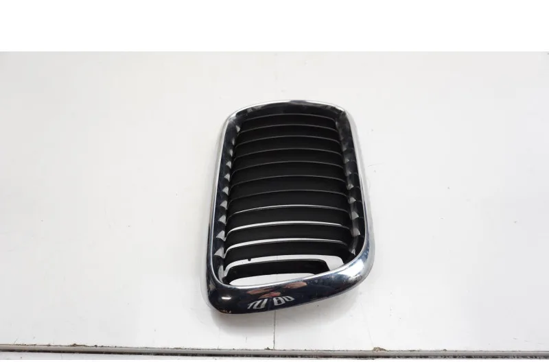 Calandre gauche pour BMW SERIE 3 E36